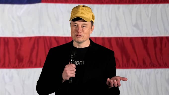 بـFriends و"تأشيرة هندية".. ماسك ورفاقه يقسمون MAGA