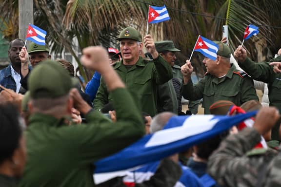 واشنطن تبحث عن "خيانة داخلية" في هافانا قبل نهاية العام