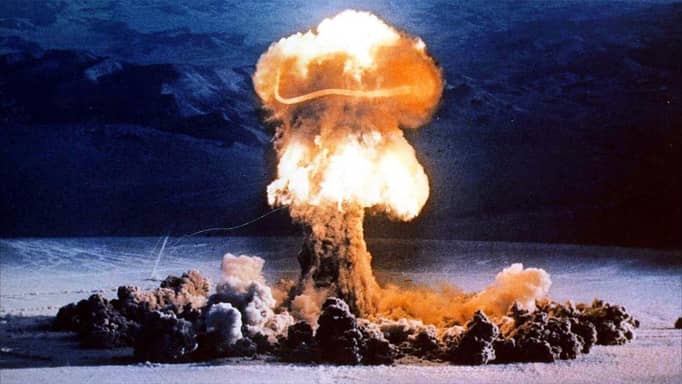 بدلا من الردع.. حرب إيران تدفع العالم إلى سباق نووي جديد