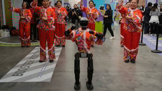 كيف عززت القيود الأميركية الإبداع الصيني في عالم الرقائق؟