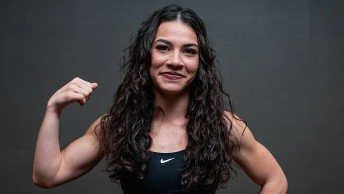 ملاكِمة أميركية تستفيق من غيبوبة بعد "ضربة قاضية"