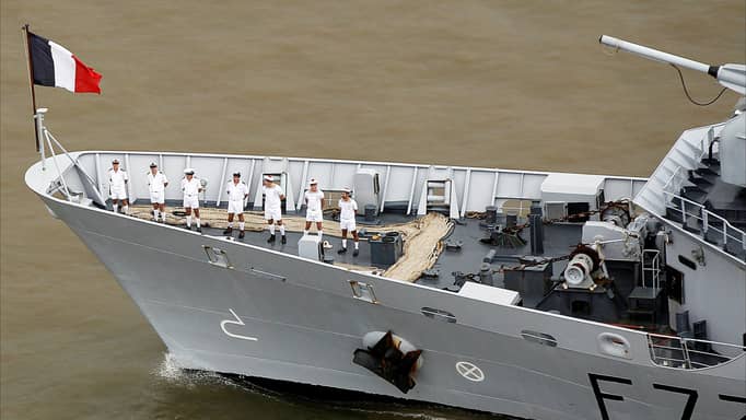 فرقاطة فرنسية تسقط مسيرتين انطلقتا من اليمن في البحر الأحمر