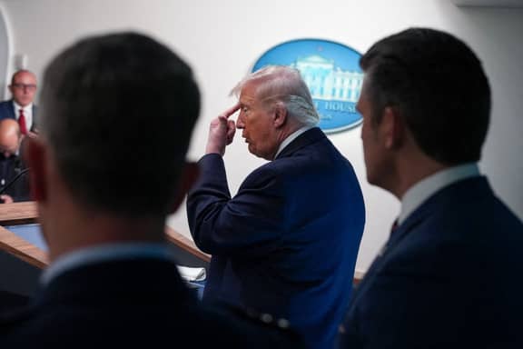 تزامنا مع الحصار.. ترامب سيستأنف حرب إيران؟