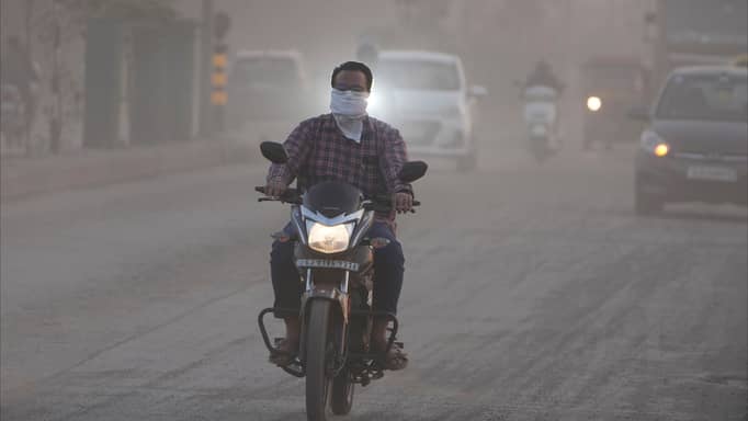 200 ألف إصابة تنفسية في 3 سنوات.. هواء نيودلهي "قاتل"؟