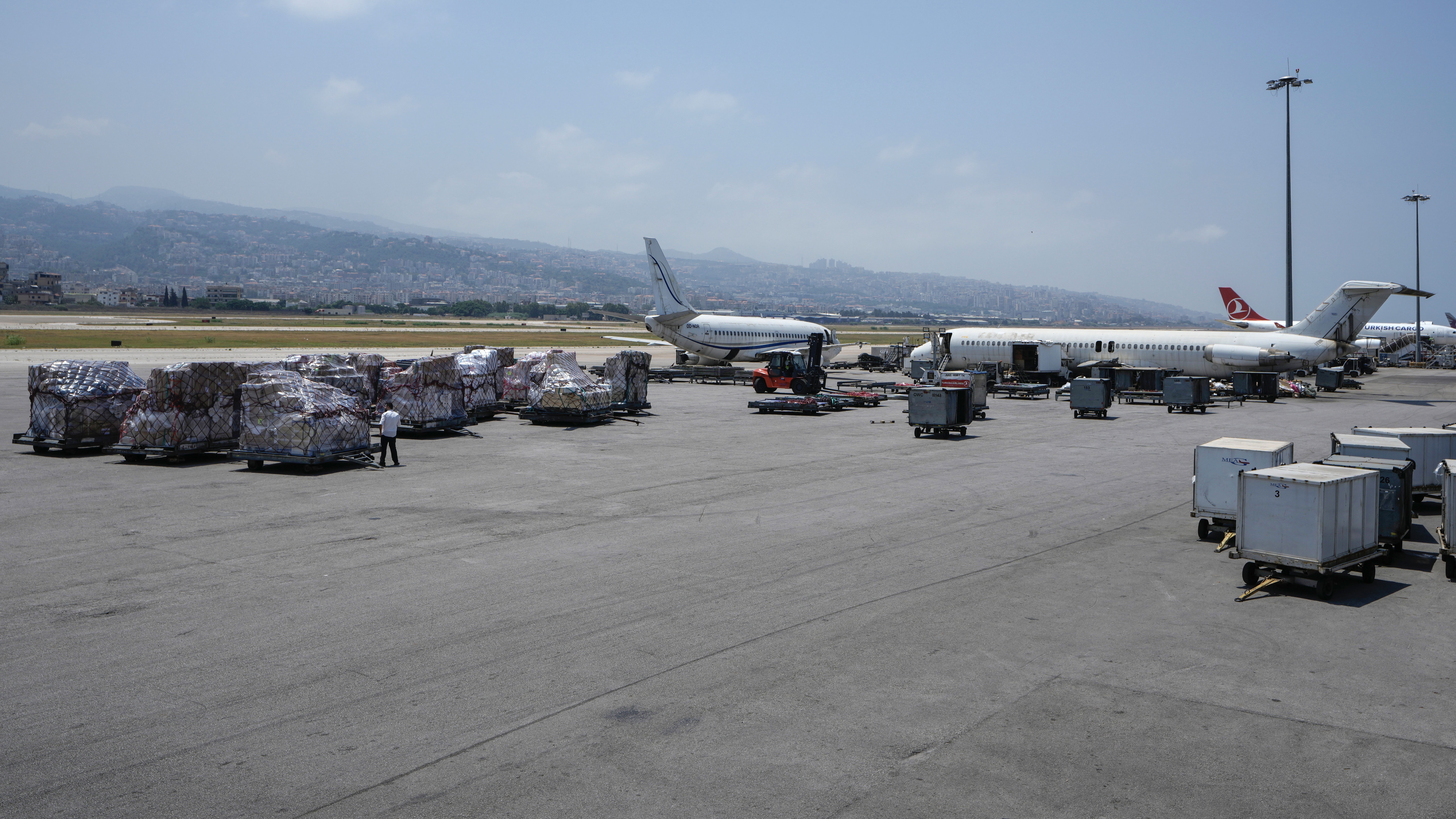 أمن مطار بيروت لبلينكس: نشدد التفتيش ولا نستهدف "العراقية"