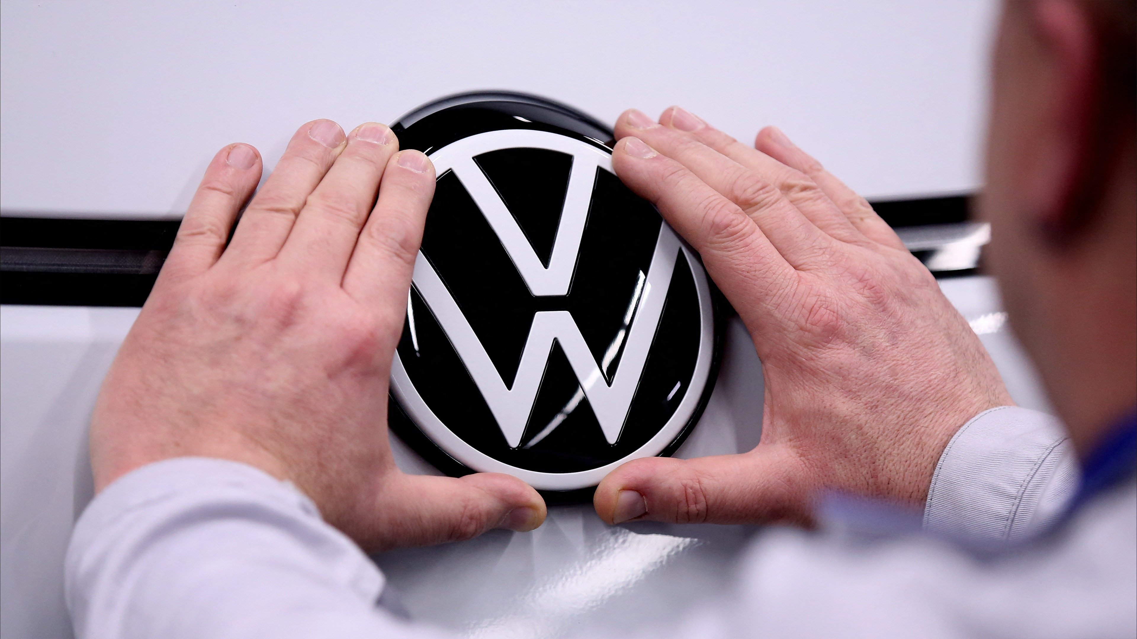 هل تصمد "فولكس فاغن" في وجه العاصفة؟