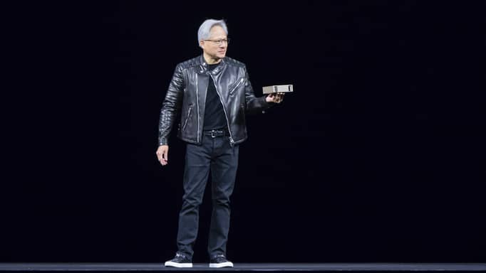 الصين غاضبة من عشوائية "رسوم الرقائق"