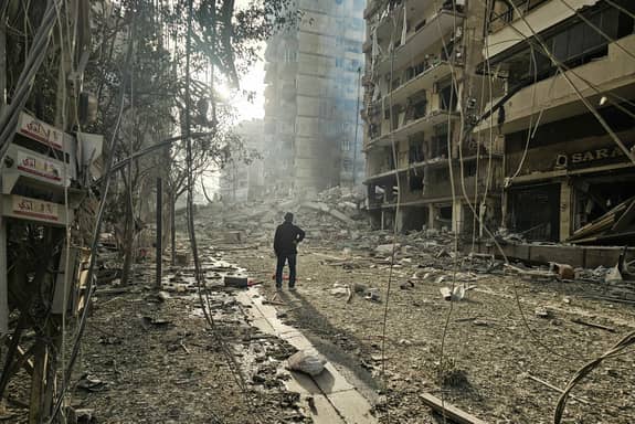 الضاحية تشتعل.. وإسرائيل تلوّح بالقوة الساحقة