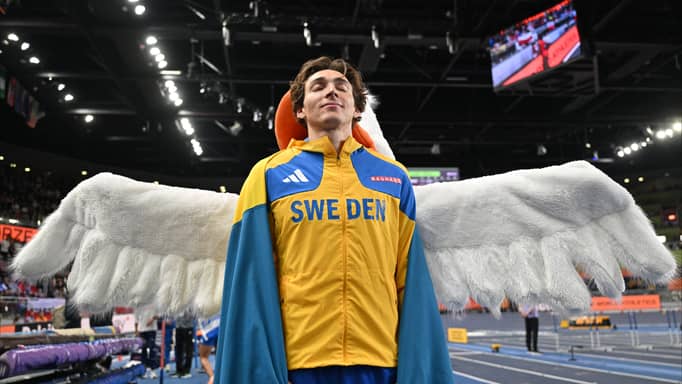 لقب جديد للسويدي "الطائر" في تورون