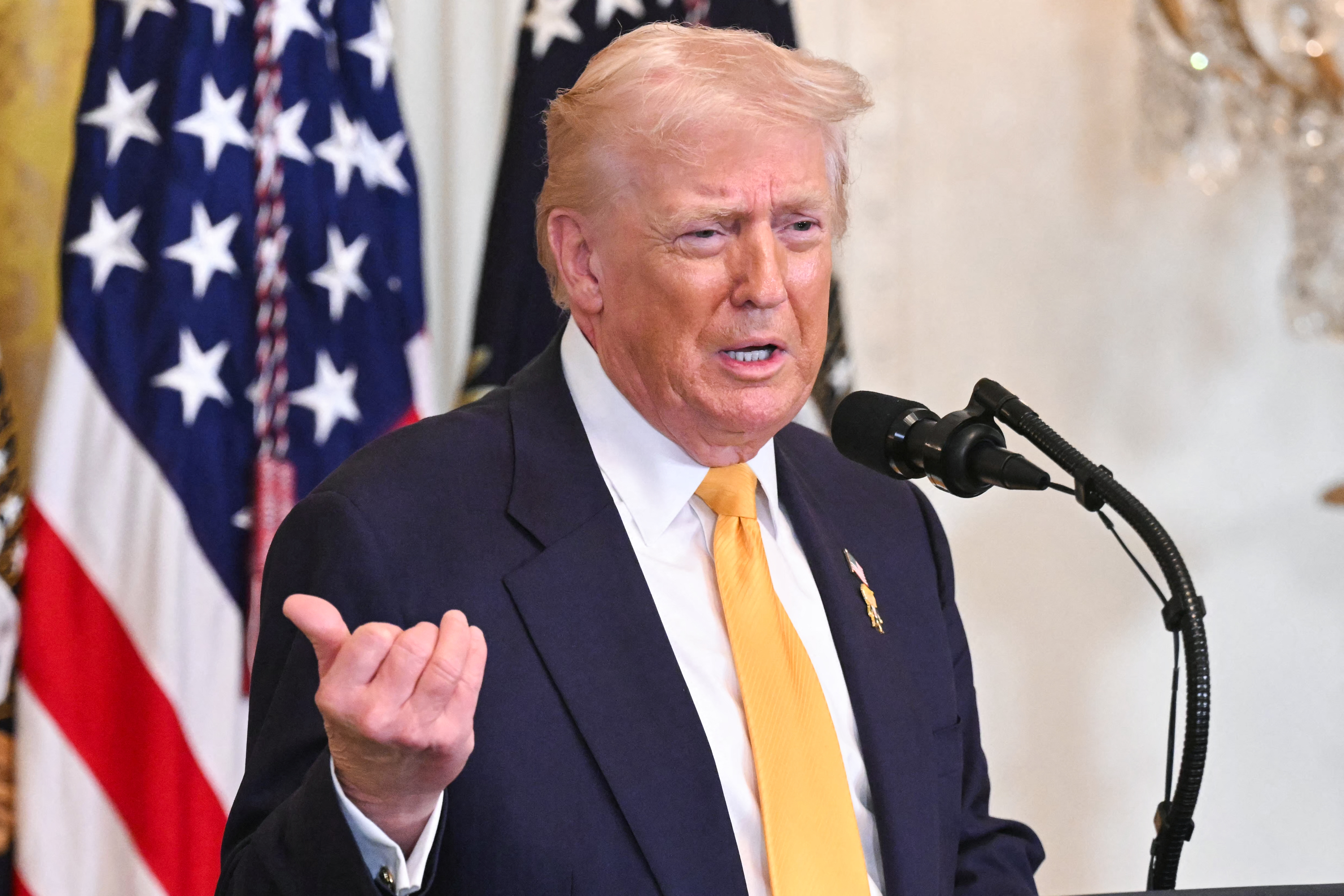 هل يصبح "عدوّ ترامب" مصرف مجلس السلام؟