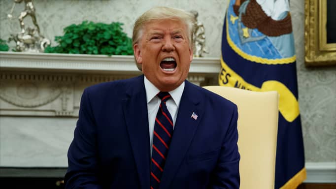 البيت الأبيض: ترامب يعاني من تورم أسفل الساقين