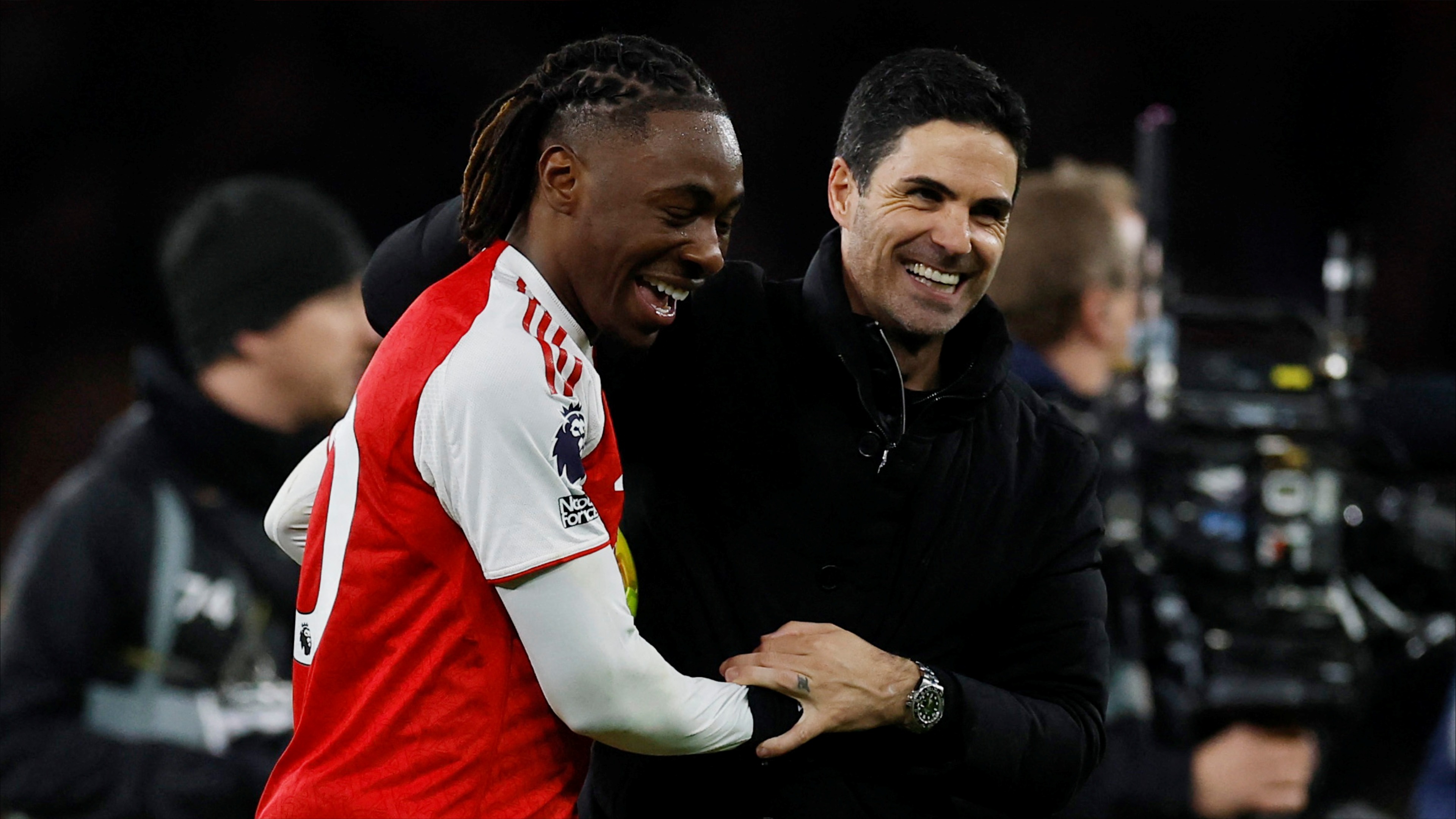 مدربو الفانتزي يشترون 330 ألف تياغو وإيزي