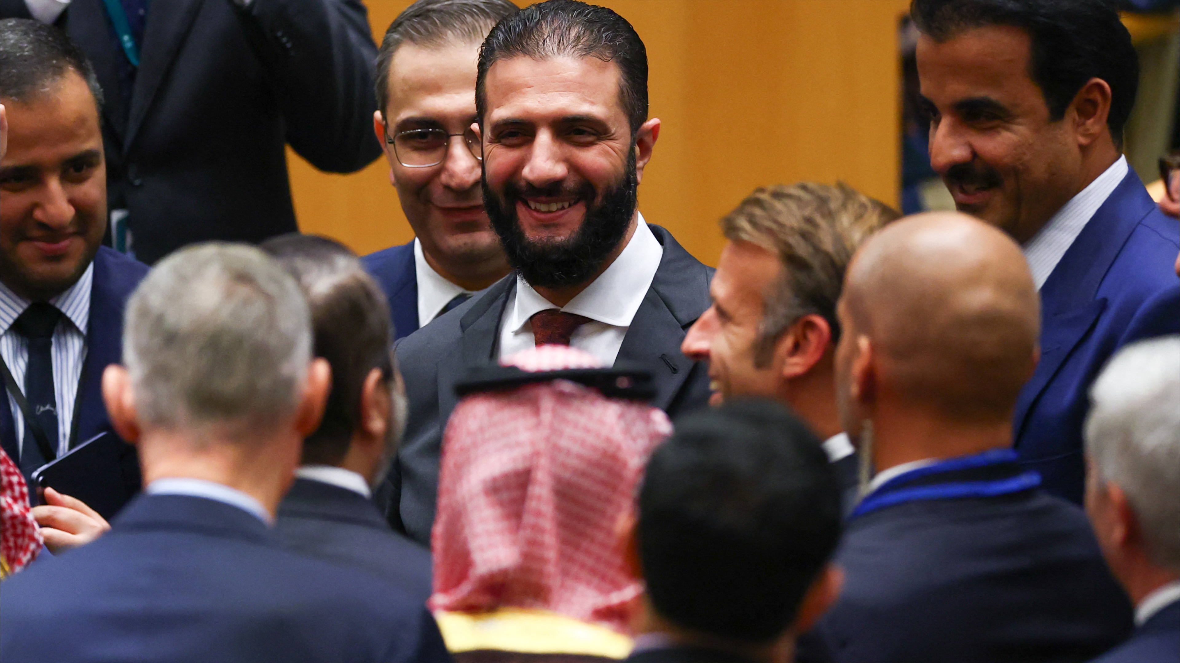 "برلمان بلا صناديق؟".. سوريا أمام اختبار التنوع السياسي