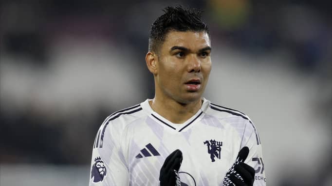 مانشستر يونايتد يحدد بديل كاسيميرو