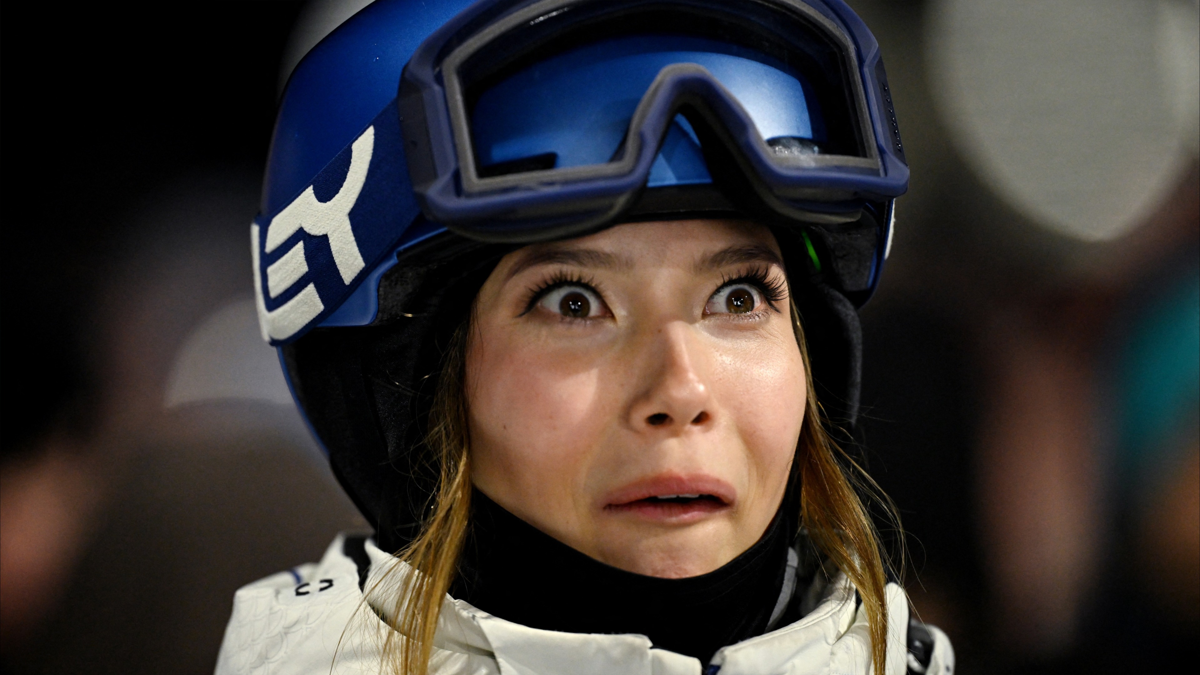 بين الصين وأميركا.. بطلة أولمبية تسبح عكس التيار