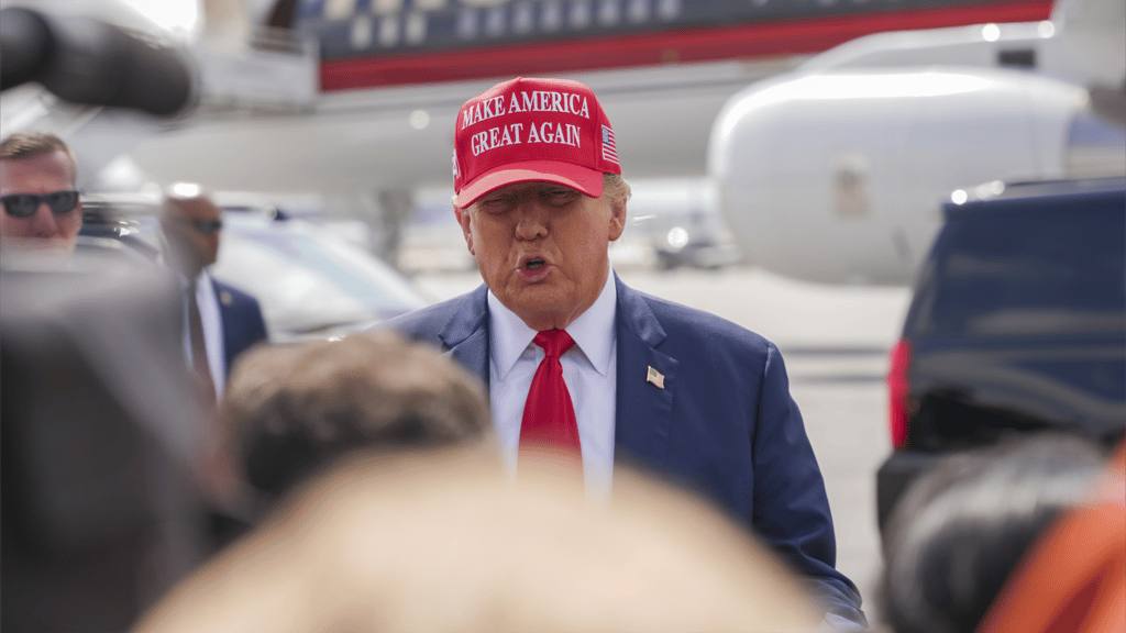 تمرد داخل MAGA لعزل ترامب.. ماذا يعني ذلك؟