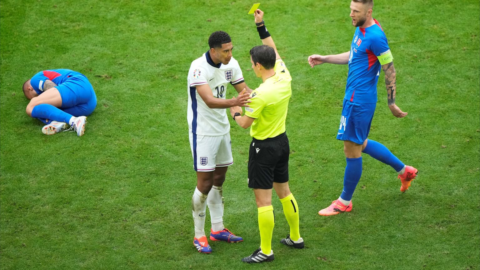 البوندسليغا يرث قانون "يورو 2024"