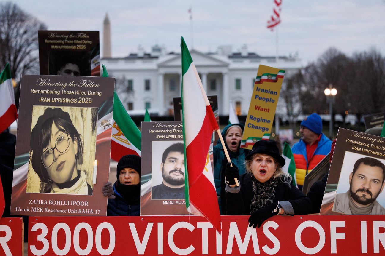 إيران.. 3090 قتيلا و2% إنترنت