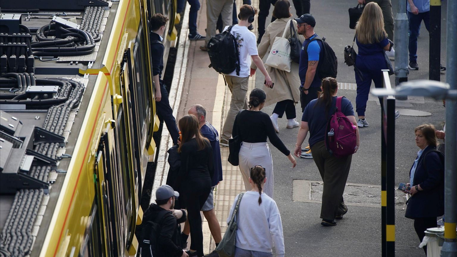 شاشة "الموت" الزرقاء.. العالم يتعطل تقنيا