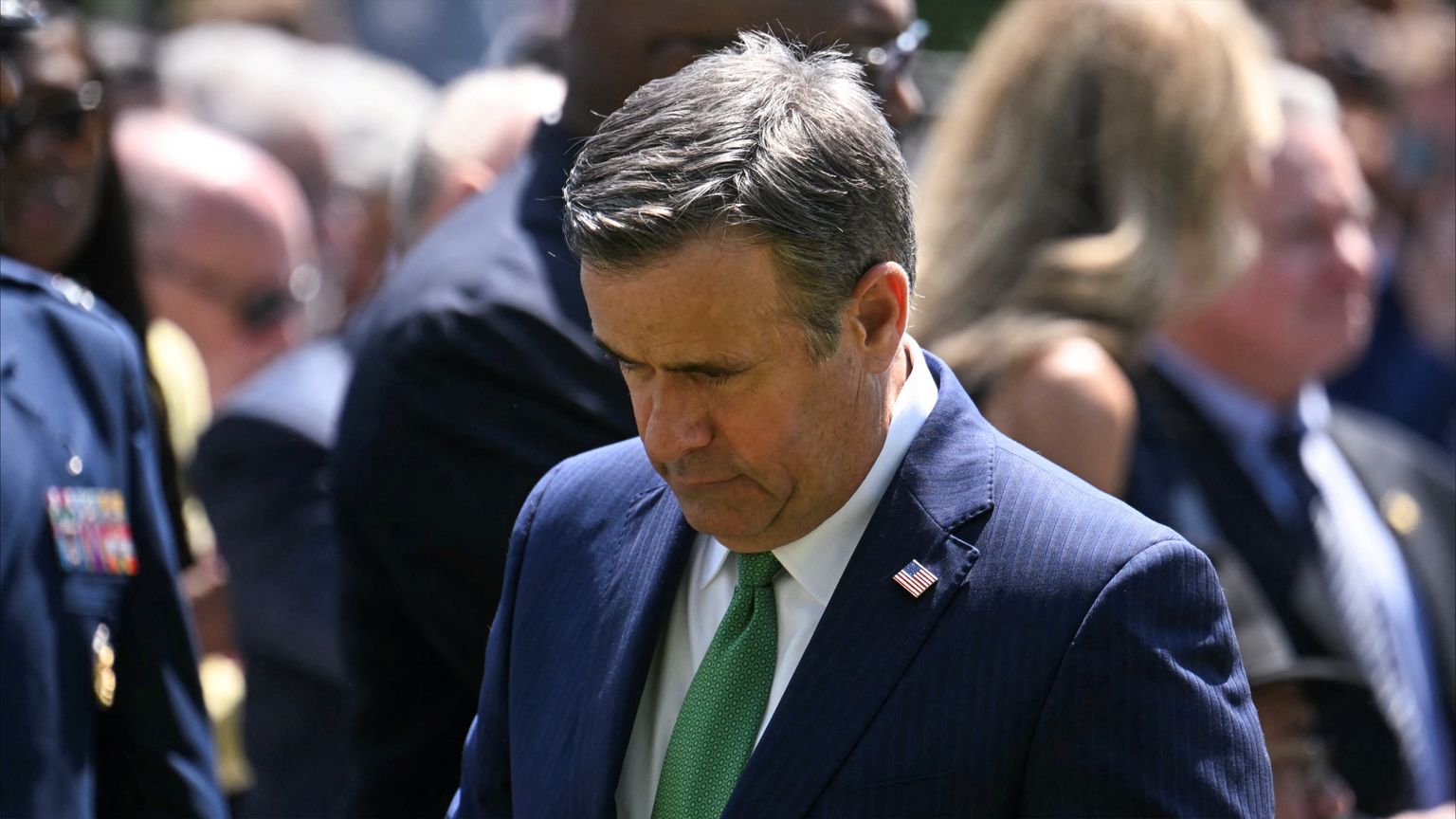 1200 وظيفة قيد الإلغاء في CIA