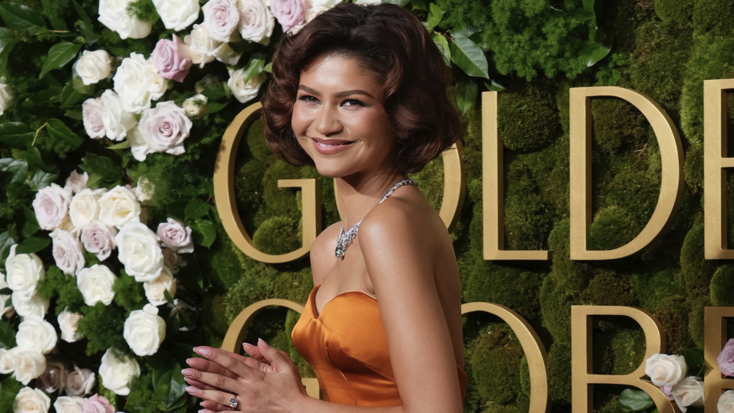 "الجرأة أو لا شيء".. الأوسكار يتألق بأحجار نادرة