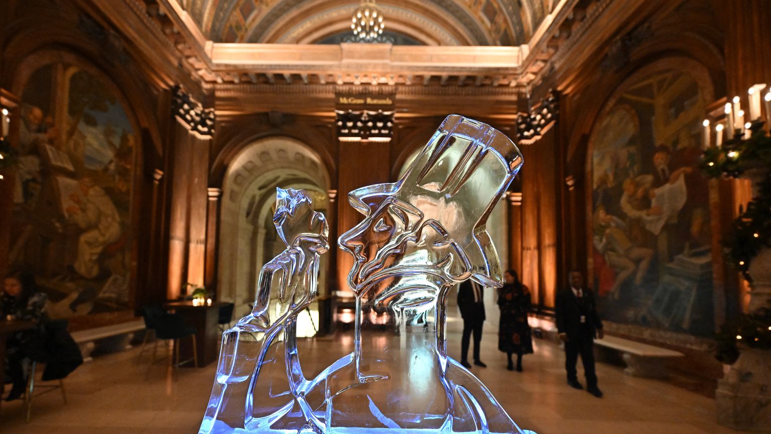 هوليوود "مرعوبة" من صفقة نتفليكس.. ما مصير أفلام وارنر براذرز؟