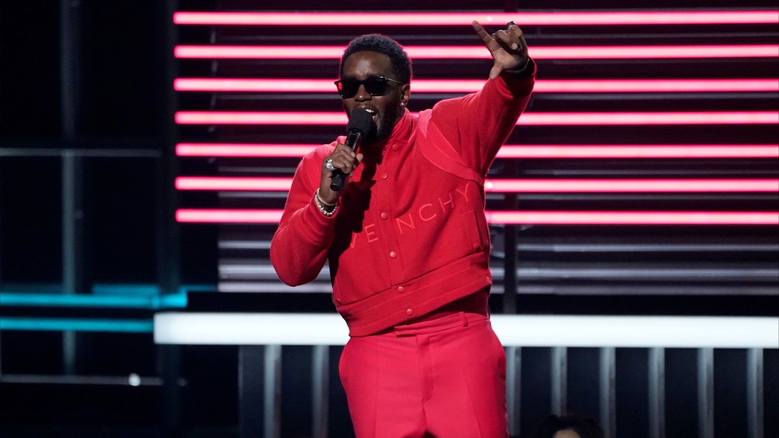 شبح يحاصر Diddy في "إمبراطورية الجرائم الجنسية"