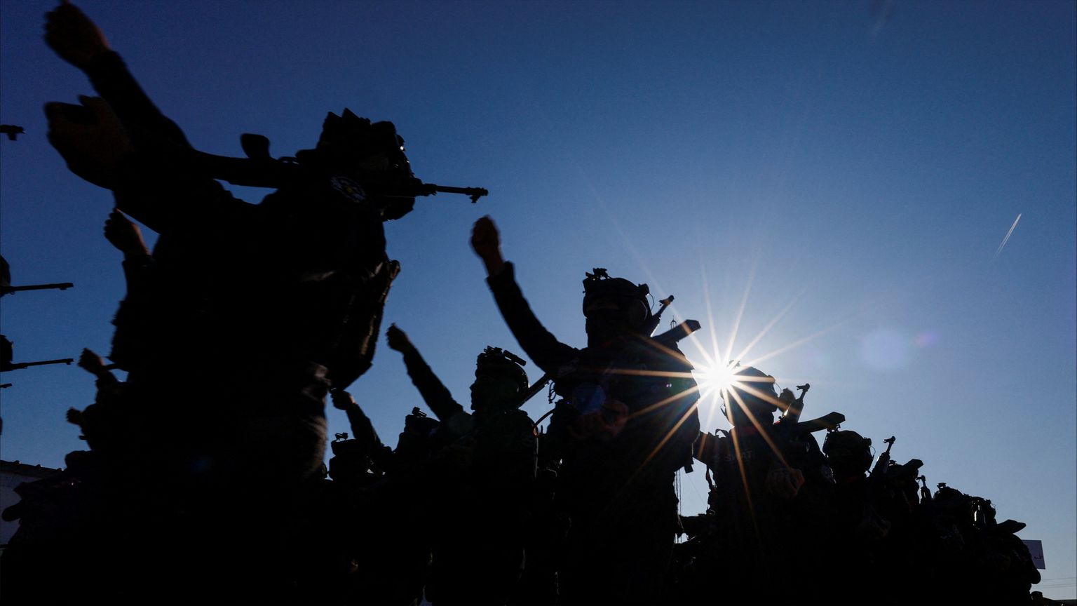 الحشد نحو الحل؟.. العراق يضع "الفصائل الإيرانية" أمام خيارين