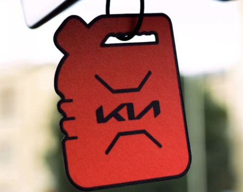 للسيارات الكهربائية.. معطر جو برائحة البنزين