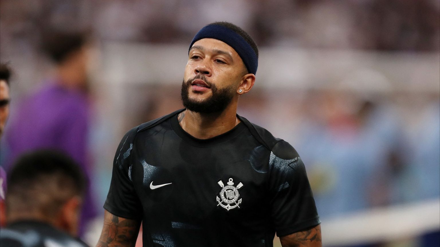 "وقفة ديباي" تغير قوانين الكرة البرازيلية