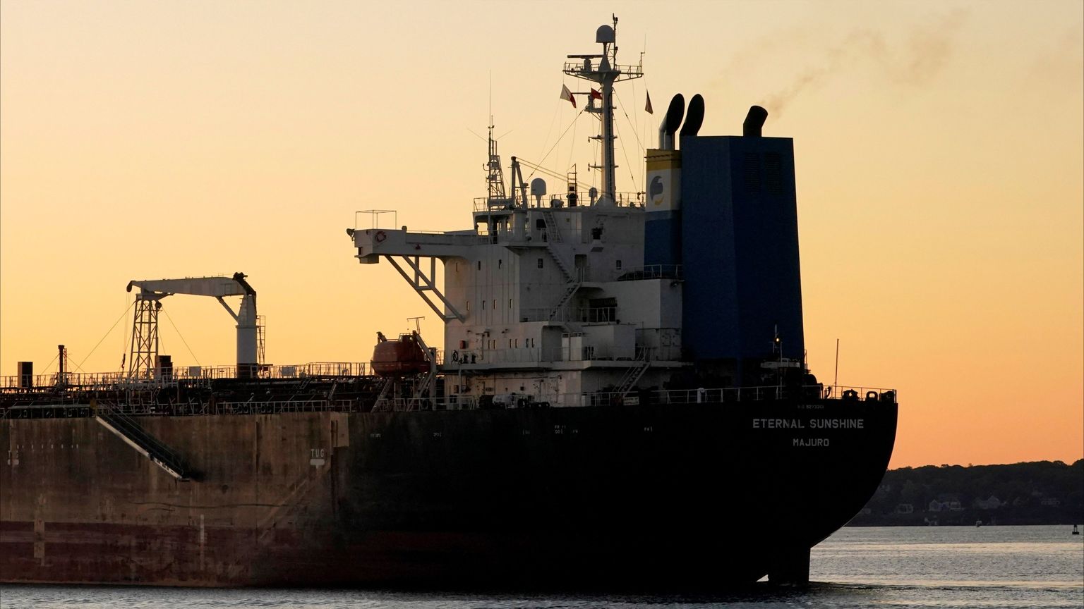 طالبان تخطط لإنشاء "مركز إقليمي لصادرات النفط"