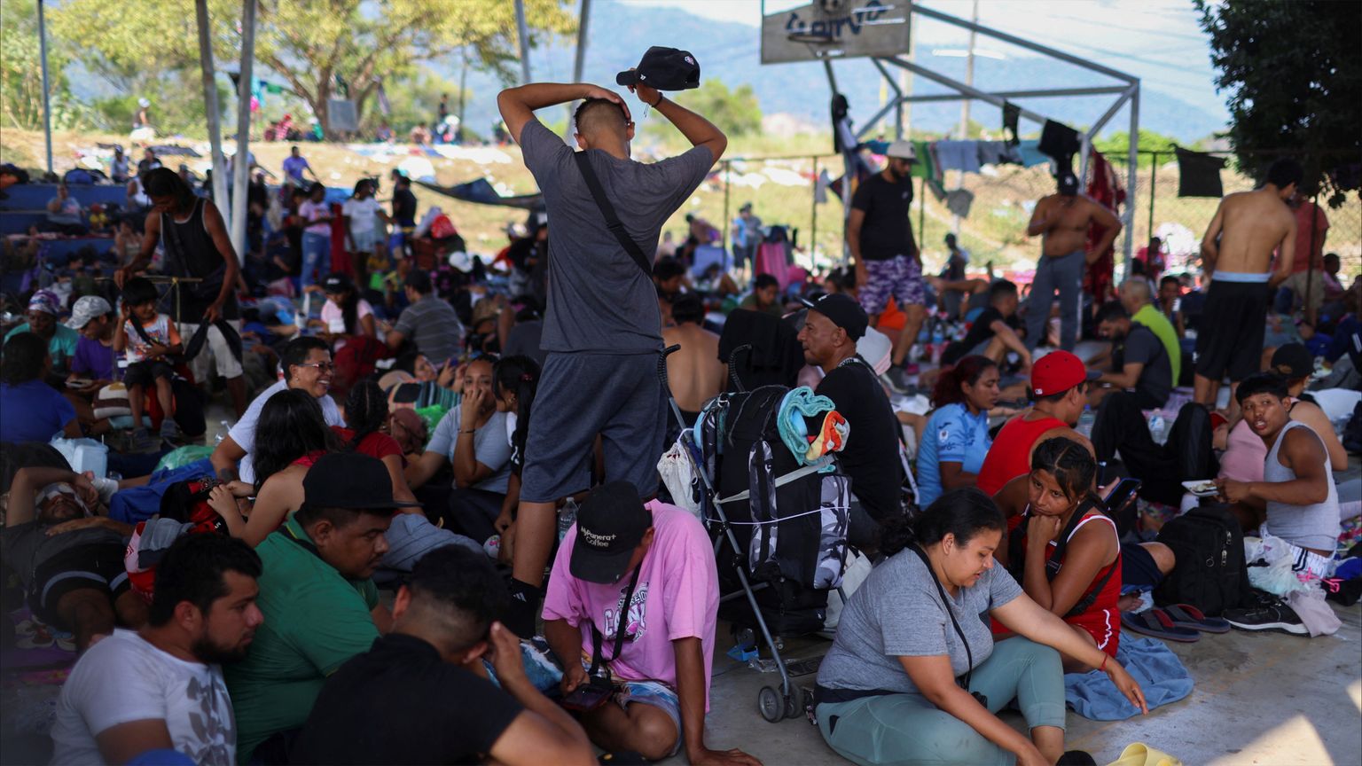 المكسيك ترفض هبوط "طائرة مهاجرين" أميركية