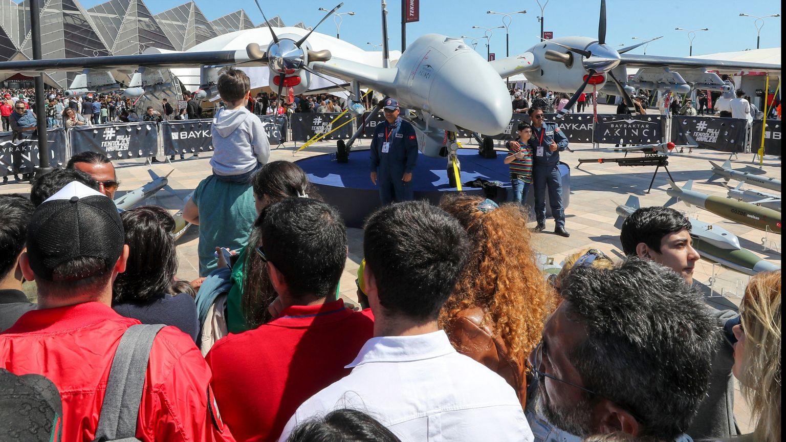 "أقينجي" والبحث عن "رئيسي".. نجاح في تركيا وفشل في إيران