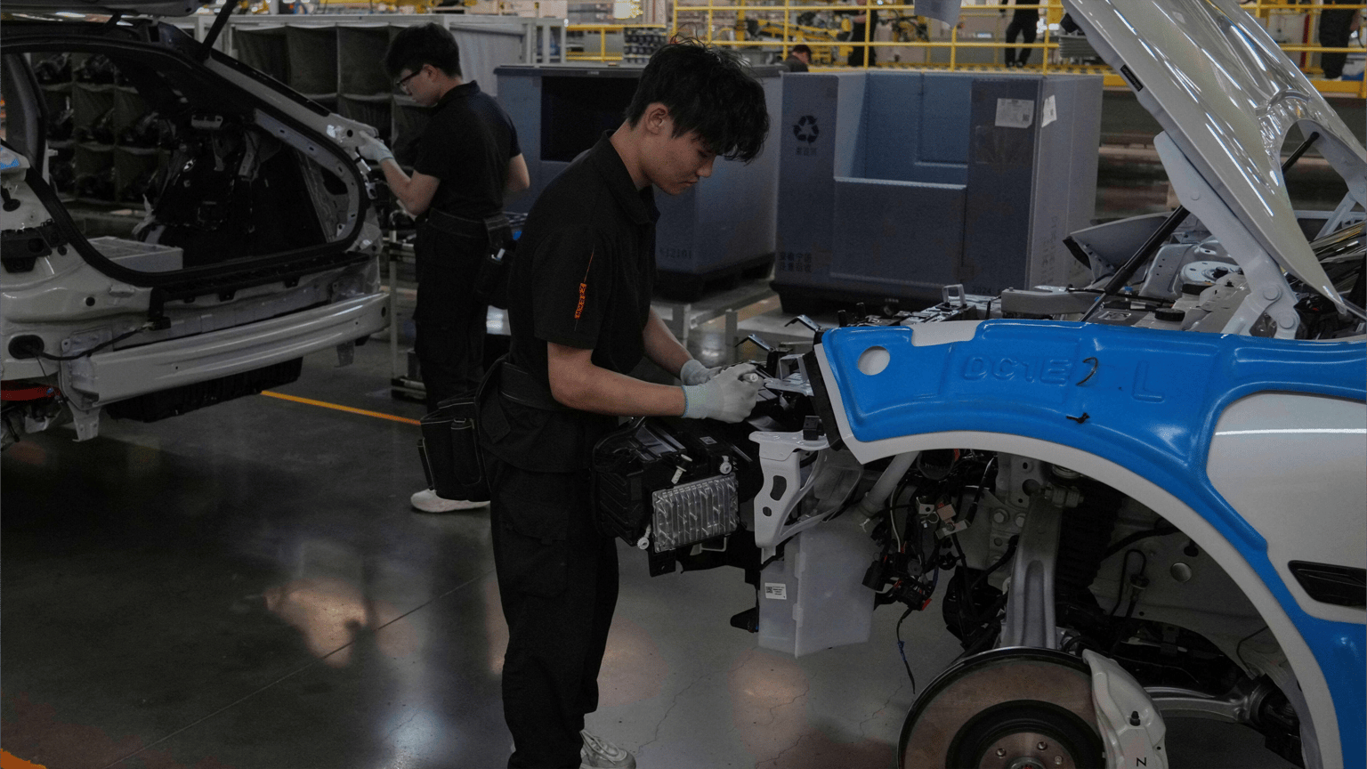 سيارات كهربائية بأرقام قياسية.. نمو 2025 غير مضمون في 2026