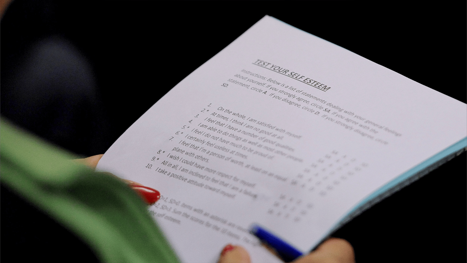 ساعة واحدة للقبول؟ "دولينغو" يقتحم جامعات النخبة في بريطانيا