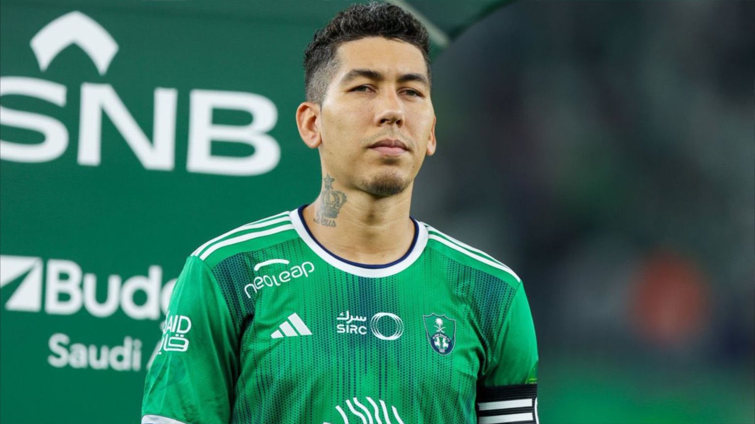 عرض مثير.. هل اقترب رحيل فيرمينو عن الأهلي؟