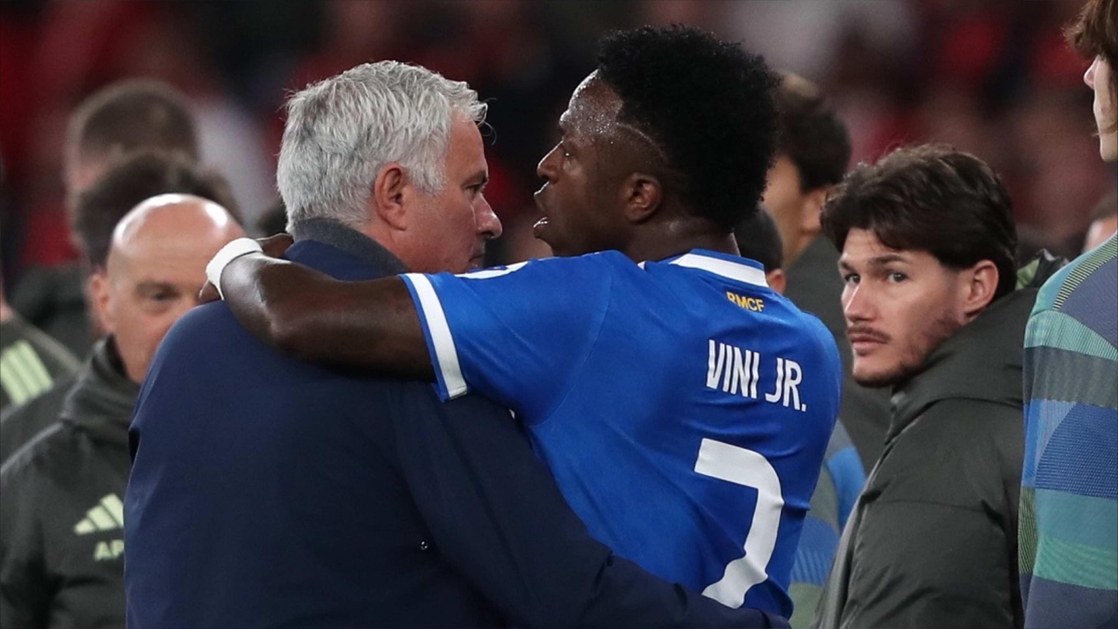 هاجم "الجبناء".. فينيسيوس يكسر صمته مجددا