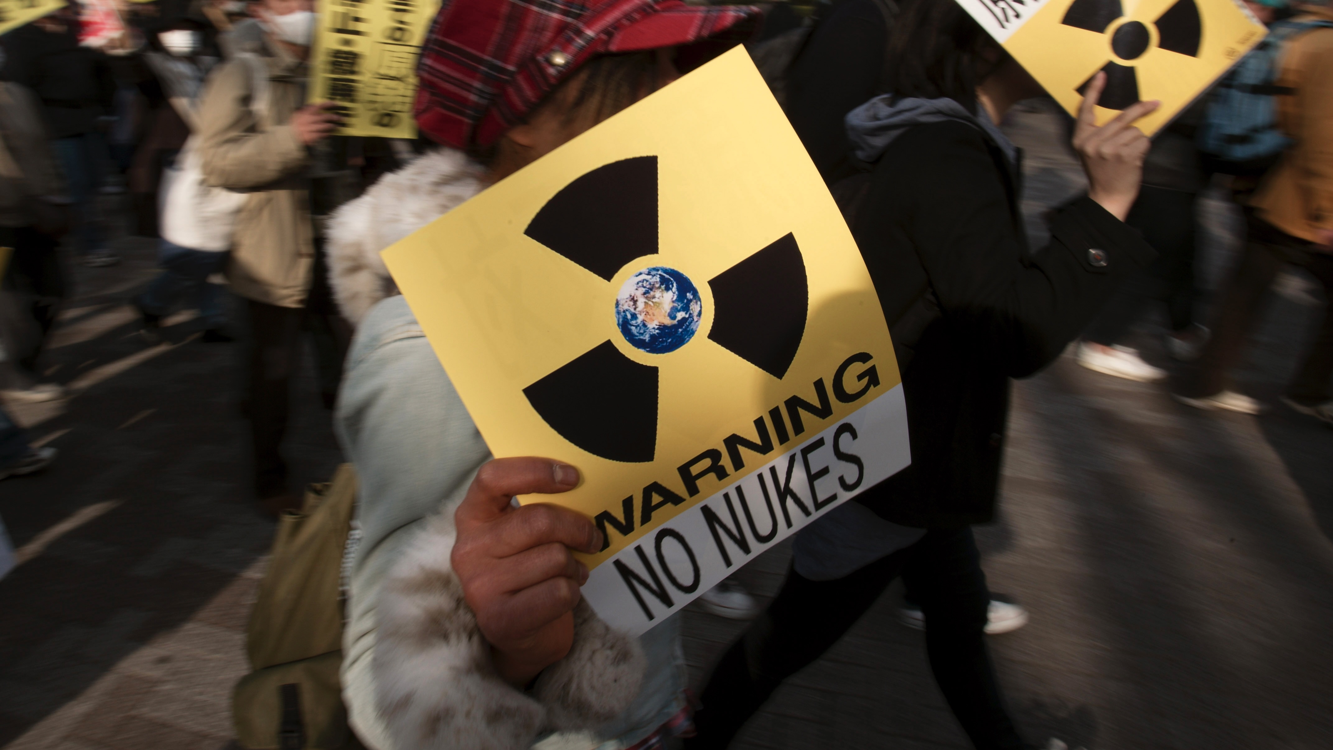 استنفار نووي في بغداد.. عزل جسر لتطهيره من "نفايات مشعة"