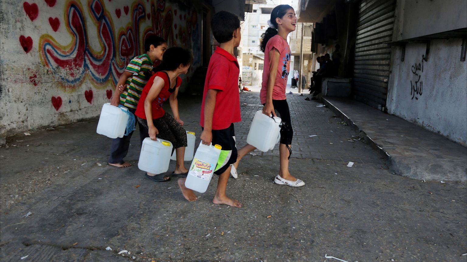 الأمراض المنقولة عبر المياه تتفشى في غزة