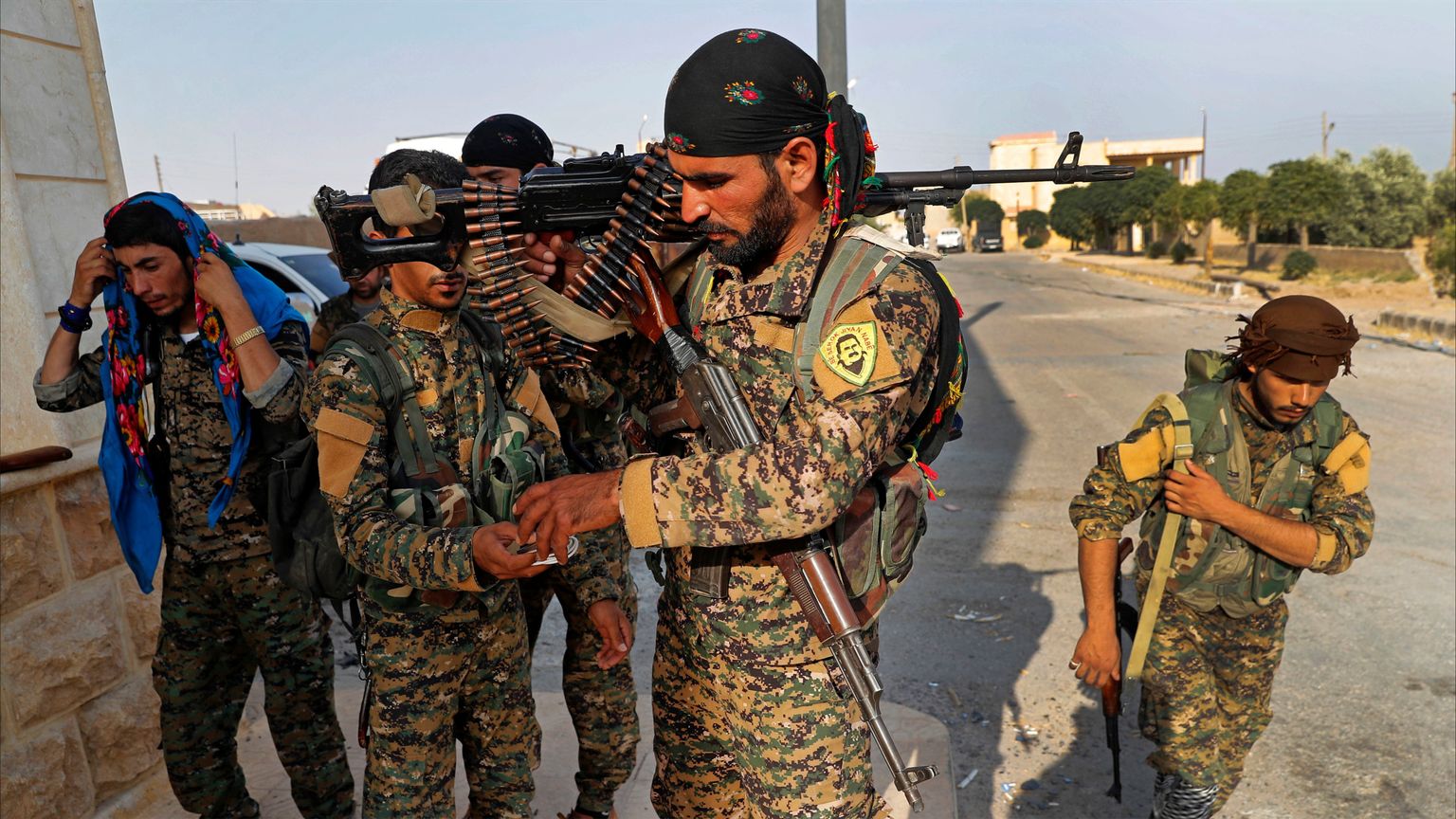 مناقشات سورية-تركية بشأن تسليم "وحدات حماية الشعب" سلاحها