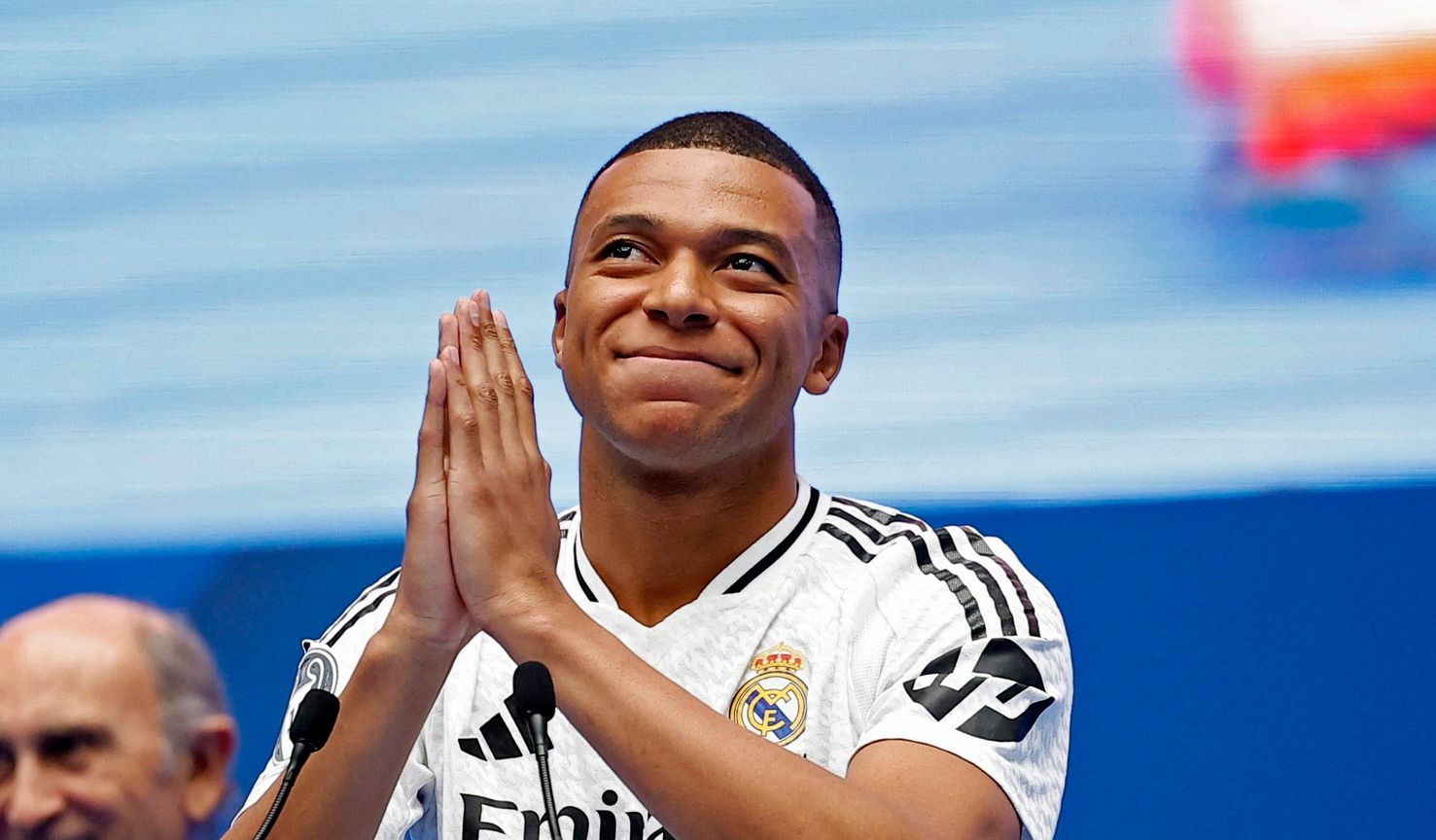 مبابي يستهل رحلة مدريد برسالة للأطفال