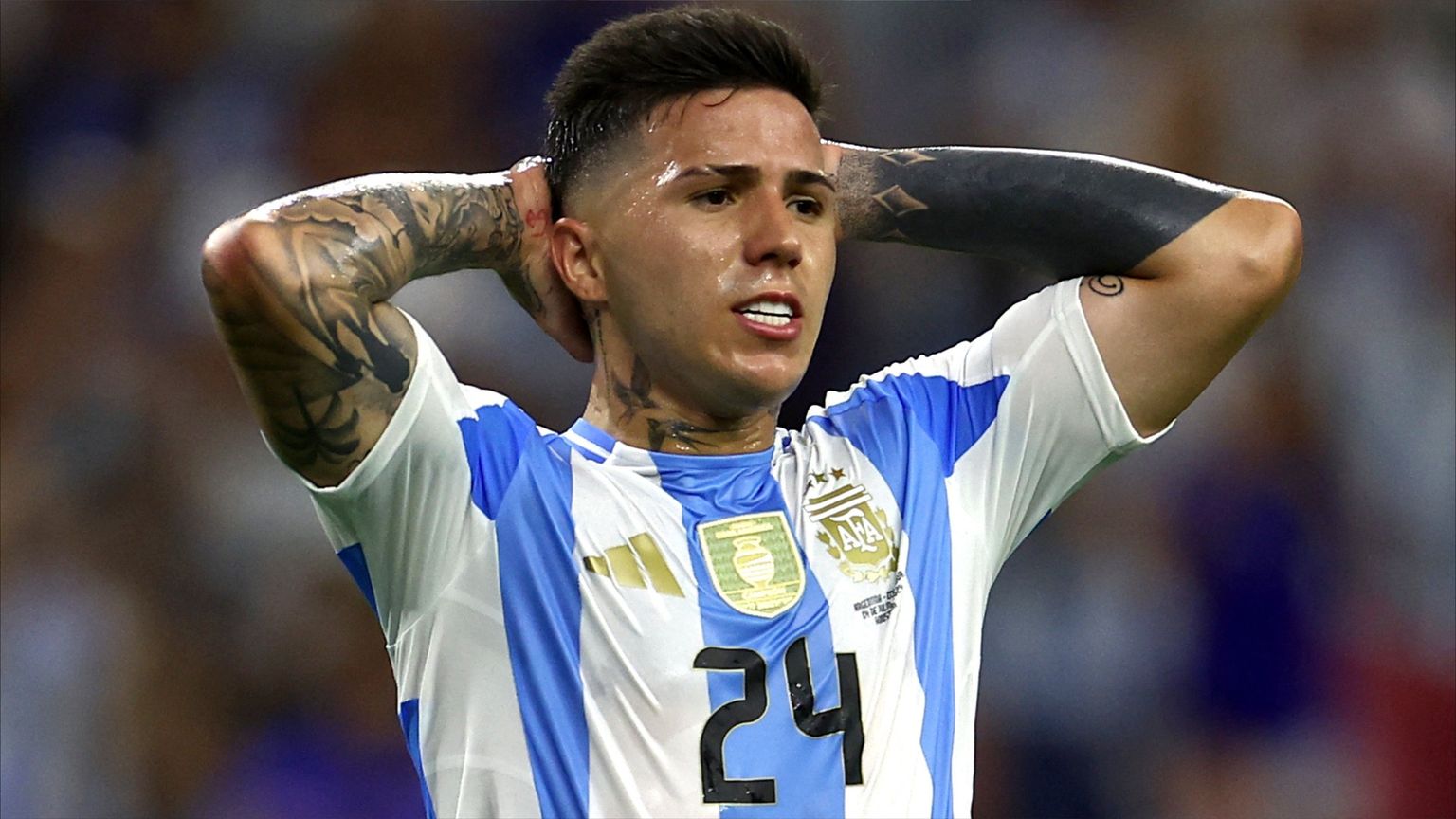 بعد "العنصرية".. إنزو في ورطة جديدة