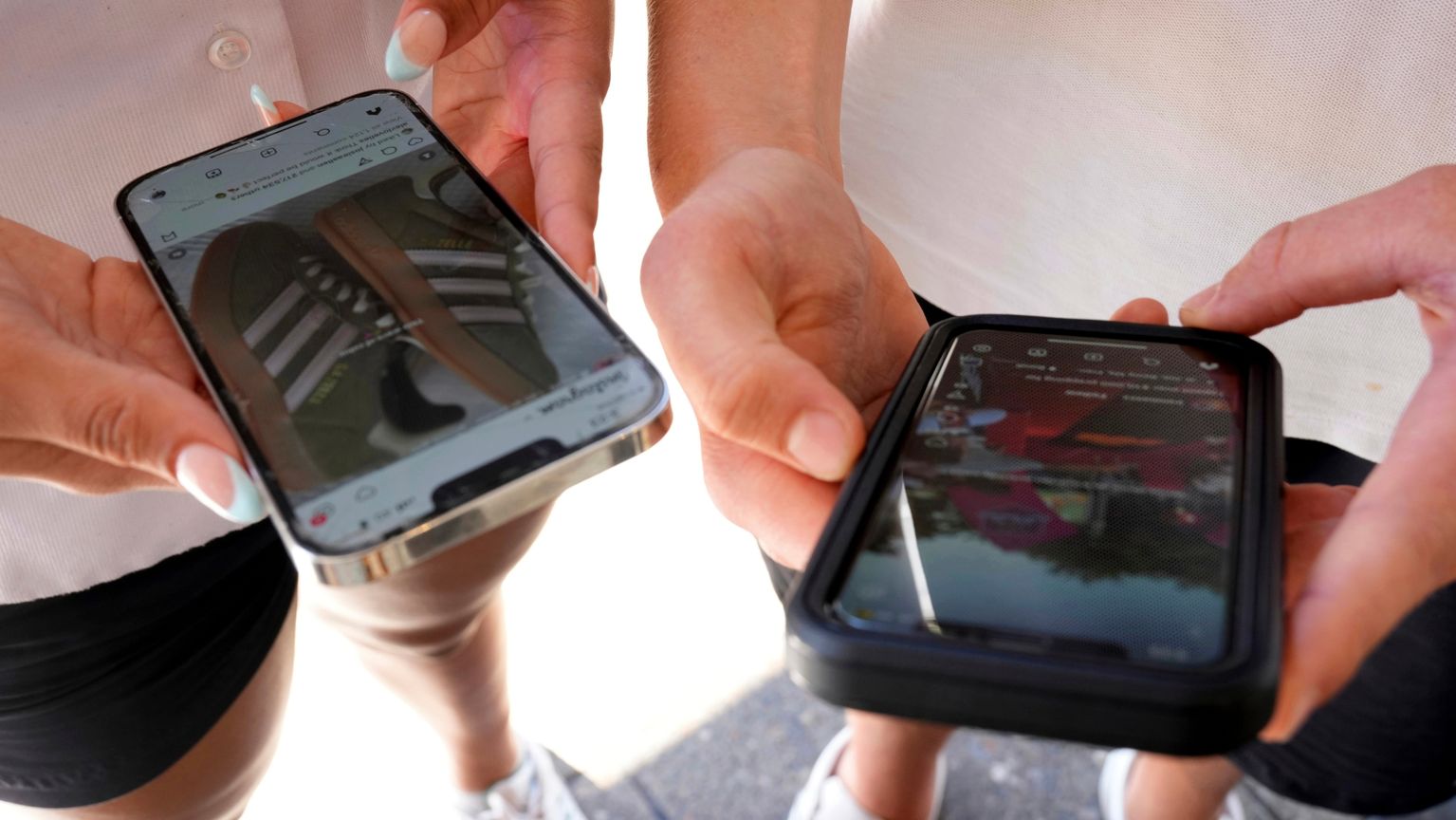 هندسة الإدمان.. هل تُحطم محكمة أميركية إمبراطوريات السوشيال ميديا؟