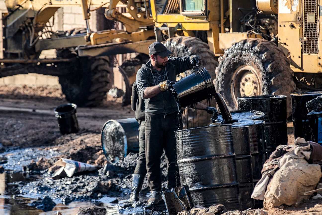 من رميلان إلى سميلكا.. كيف تُفرَّغ حقول الحسكة قبل تحرّك دمشق؟