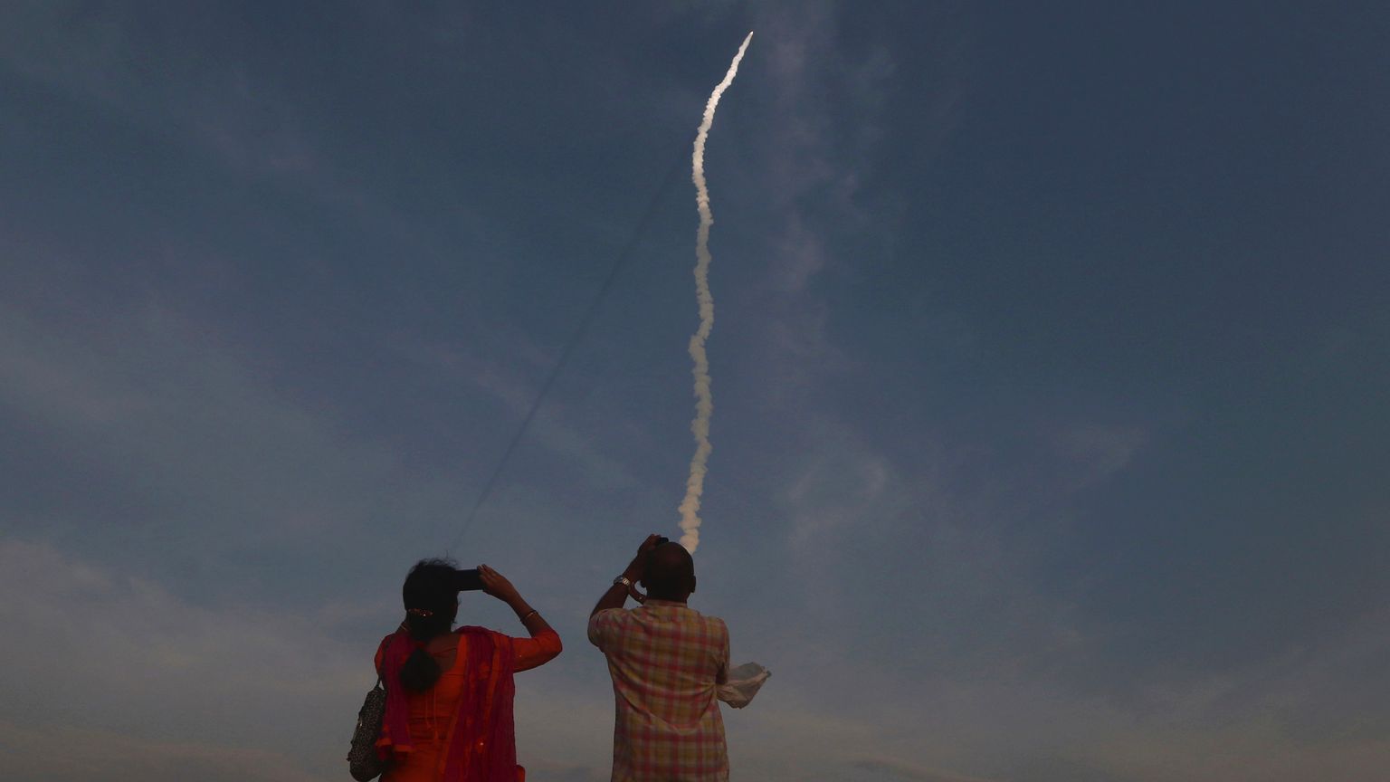 شركة أميركية تستعين بصاروخ هندي ثقيل للوصول إلى الفضاء