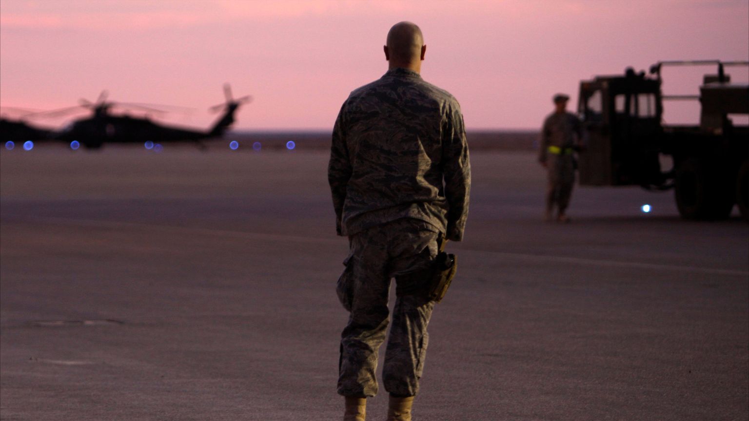 مسيرتان تستهدفان قاعدة عين الأسد بالعراق