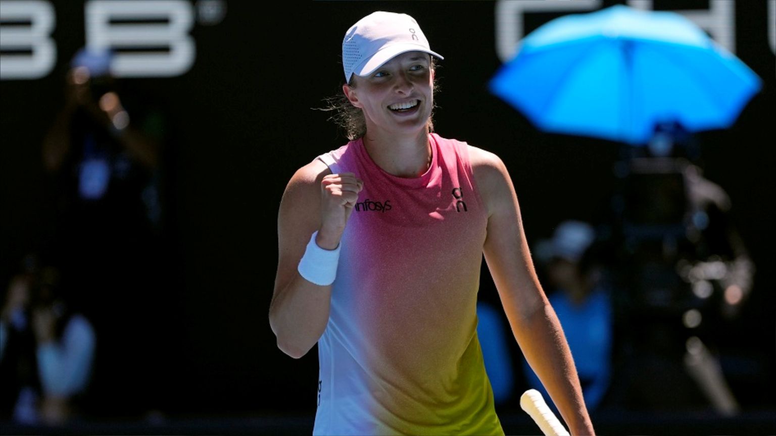 أستراليا المفتوحة.. شفيونتيك تزحف نحم "حلم تاريخي"