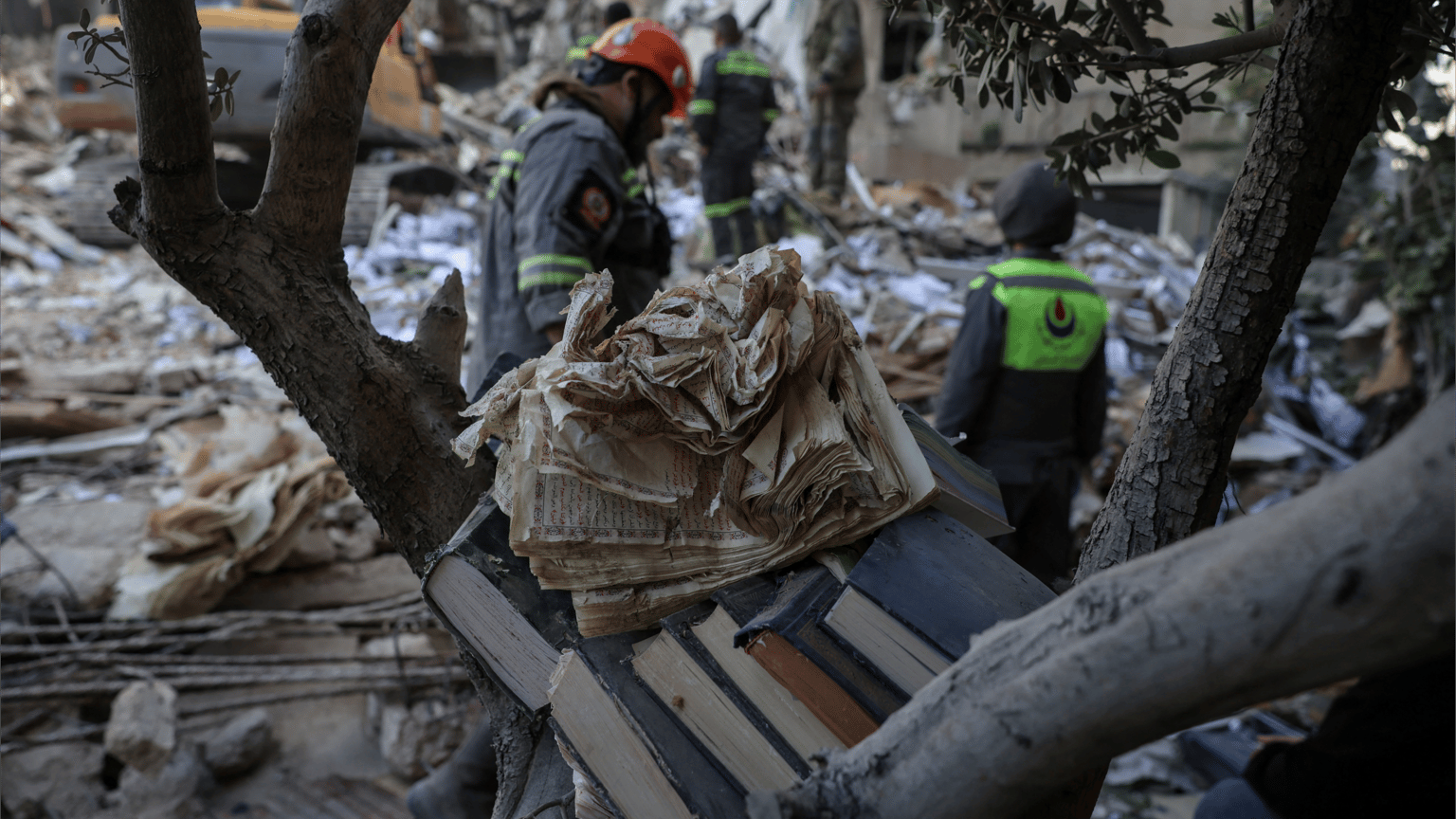 إسرائيل تكثف ضرباتها بـ"إف-35".. كيف تحرج إيران في لبنان؟