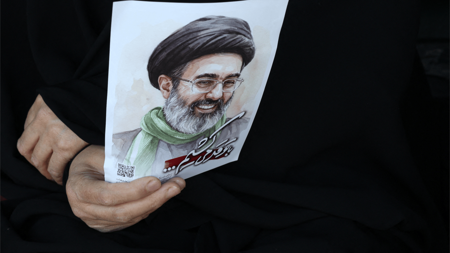 إيران بلا مرشد واضح.. من يمسك السلطة؟