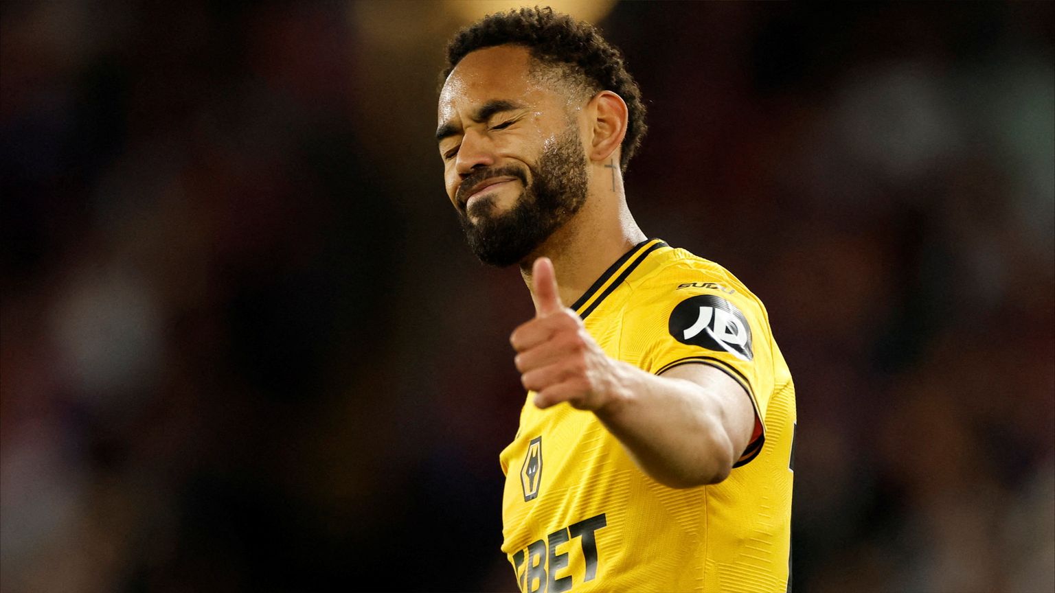 الرقم 10.. أساطير سبقوا كونيا في مانشستر يونايتد